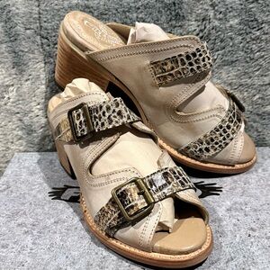 Freebird Caprice ice multi Mules